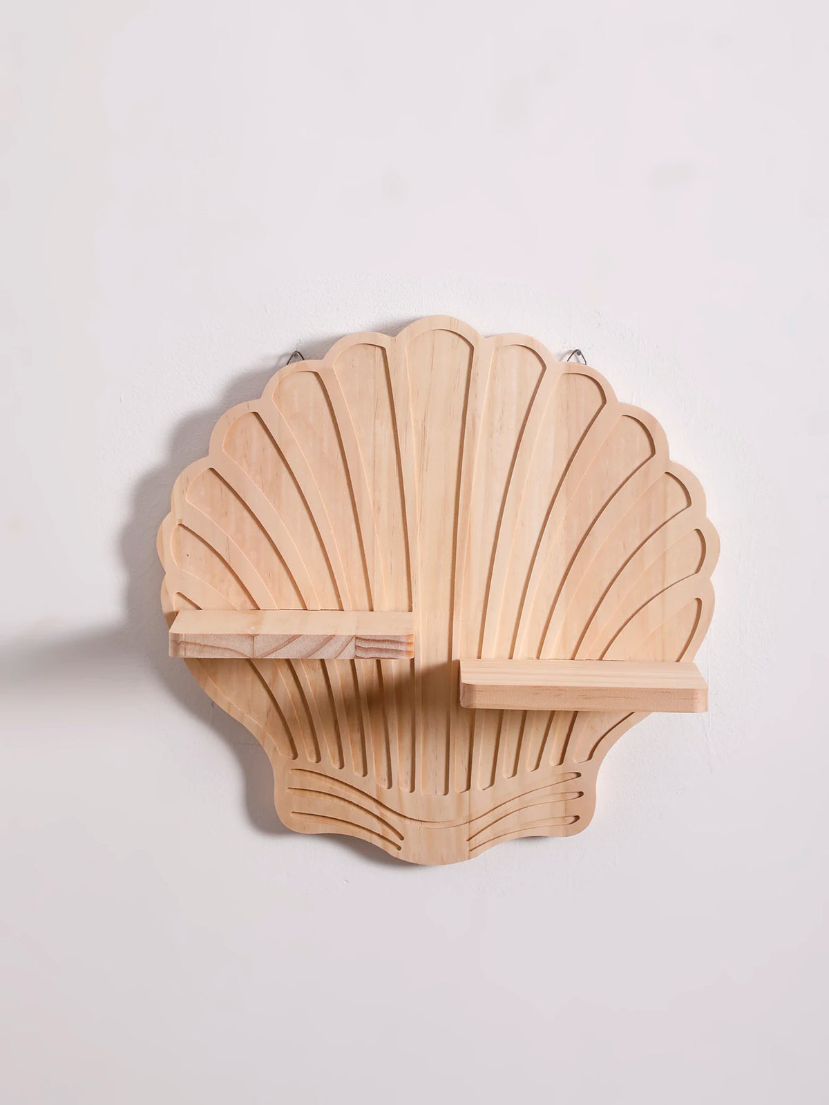 Wooden Seashell Wall Shelf with 2 Ledges, Fan-Grooved Scallop Shape, Pale Finish, 35.5 x 35 cm (14 x 13.8 in)