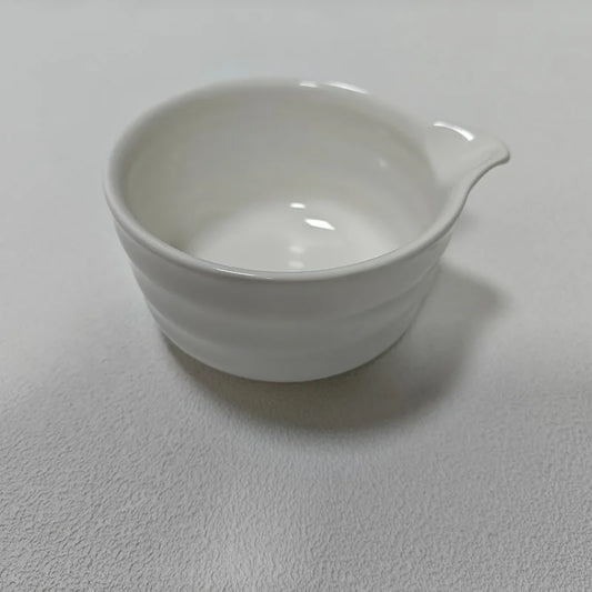 Porcelain Matcha Bowl with Pouring Spout and Ringed Outer Wall, 14 cm (5.5 in), Green or White